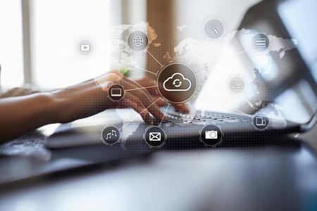 大數(shù)據(jù)處理, 未來數(shù)據(jù)中心, 網(wǎng)絡(luò)連接, 數(shù)據(jù)傳輸?shù)鹊染嗍噶繄D計(jì)算機(jī)